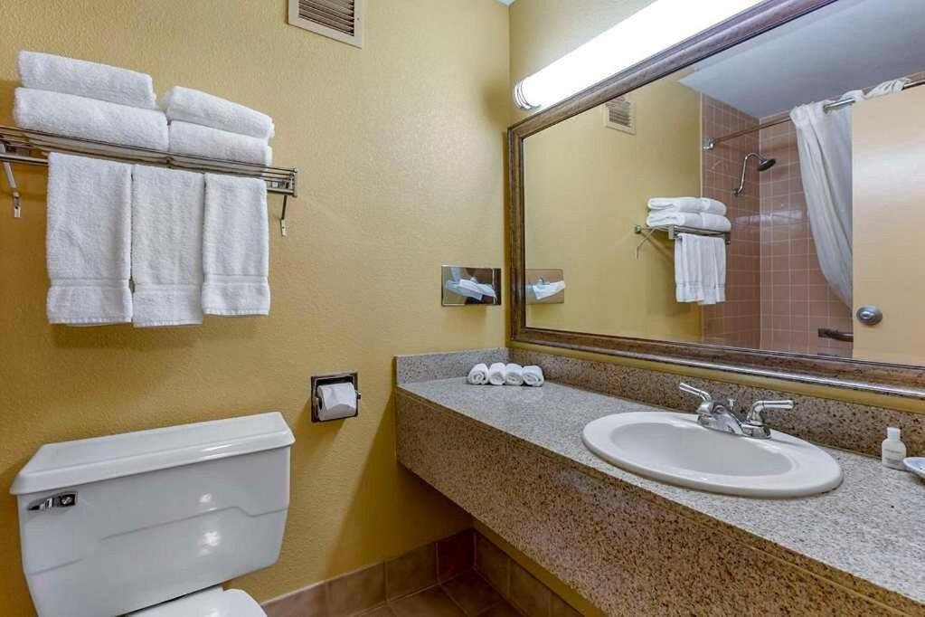 Clarion Inn & Suites, Roswell Dış mekan fotoğraf